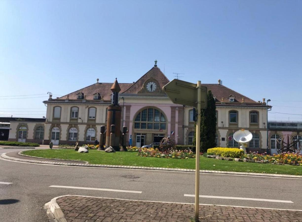 2 Locali Top Tra Francia/Svizzera Apartment Hegenheim Bagian luar foto
